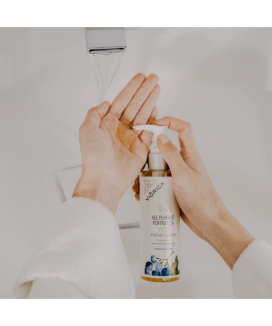 Viorica Гель для лица VIE Очищающий, 200мл (1)