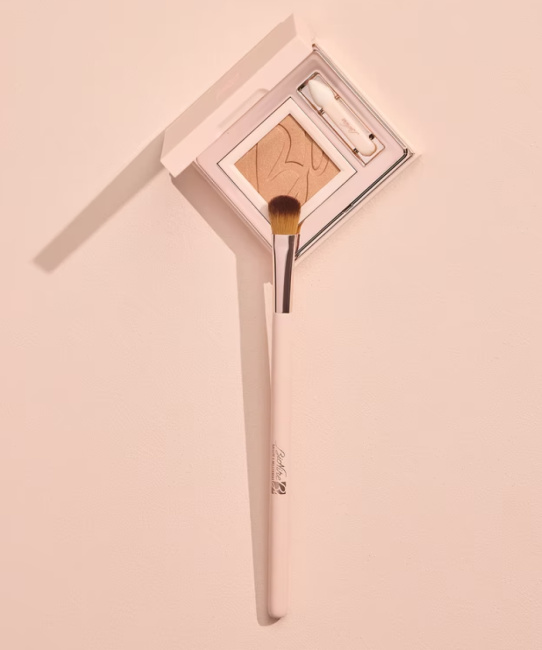 BioNike Кисть для макияжа DEFENCE COLOR EYE BRUSH (1)