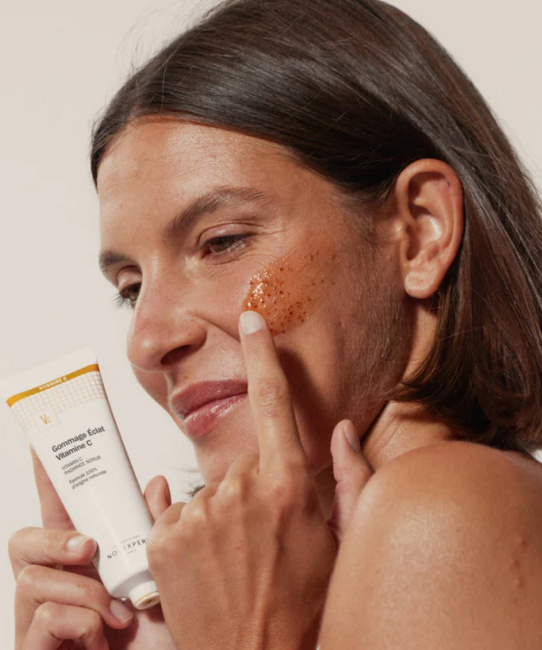 NOVExpert VITAMIN C Скраб отшелушивающий для сияния кожи, 50мл (1)