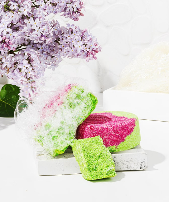 SAVONRY Шарик пена для ванн СИРЕНЬ, 85гр (1)