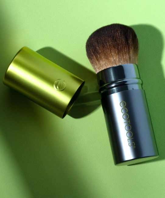EcoTools Кисть для макияжа компактная выдвижная, 1шт (3)