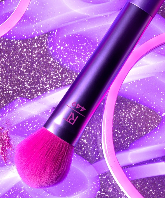 Real Techniques Кисть для румян Afterglow, 1шт (1)