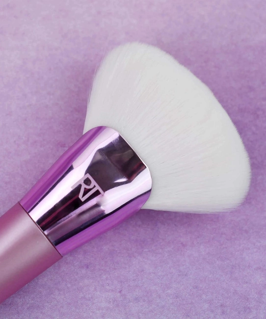 Real Techniques Кисть для контуринга Cashmere Dreams, 1шт (1)