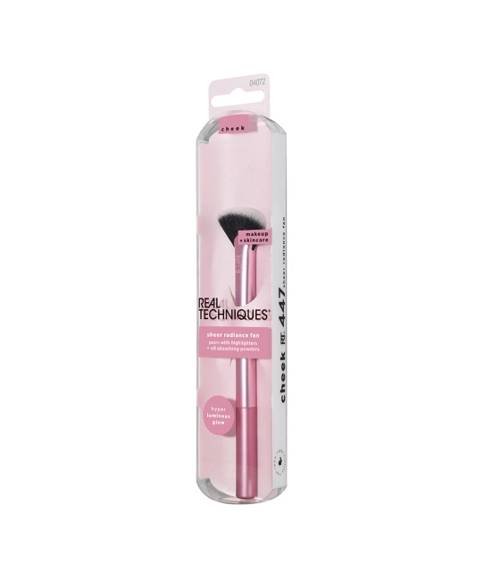 Real Techniques Кисть для хайлайтера Sheer Radiance, 1шт (1)