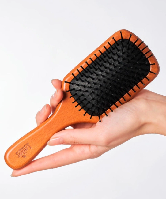 Lador Расческа для волос LA'DOR MIDDLE WOODEN PADDLE BRUSH, 150мл (1)